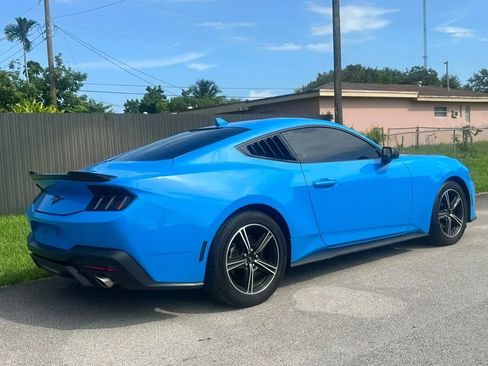 Used 2024 Ford Mustang Coupe RWD image 4