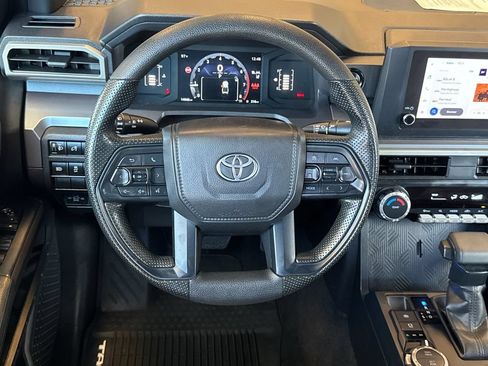 Used 2024 Toyota Tacoma SR5 AWD/4WD image 17