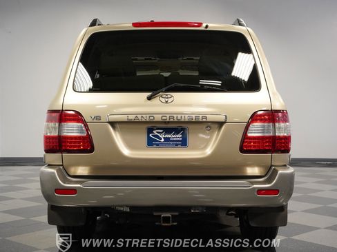 Used 2006 Toyota Land Cruiser image 11