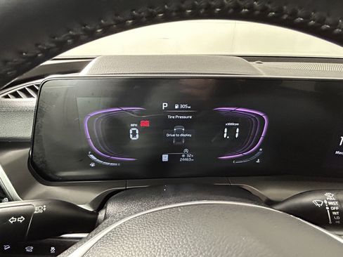 Used 2025 Kia Telluride S image 24