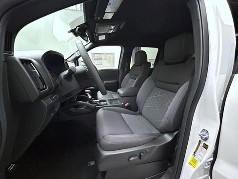 New 2026 Nissan Frontier SV w/ All-Weather Content Package AWD/4WD image 10