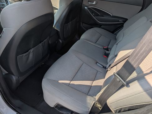 Used 2017 Hyundai Santa Fe Sport FWD image 12