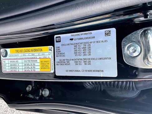 Used 2025 Cadillac Escalade ESV Sport Platinum w/ LPO, Floor Liner Package image 19