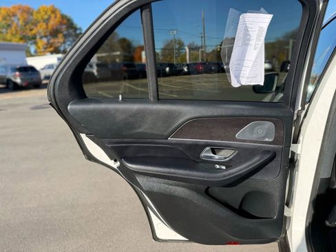 Used 2020 Mercedes-Benz GLE 350 4MATIC image 11