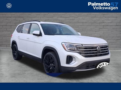 New 2026 Volkswagen Atlas SE FWD image 1