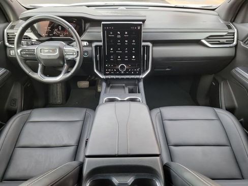 Used 2024 GMC Acadia Elevation image 19