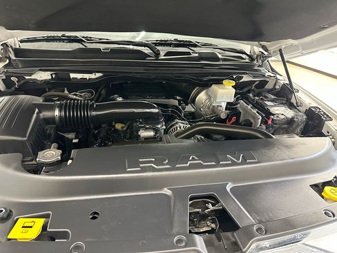 Used 2019 RAM 1500 Big Horn AWD/4WD image 33