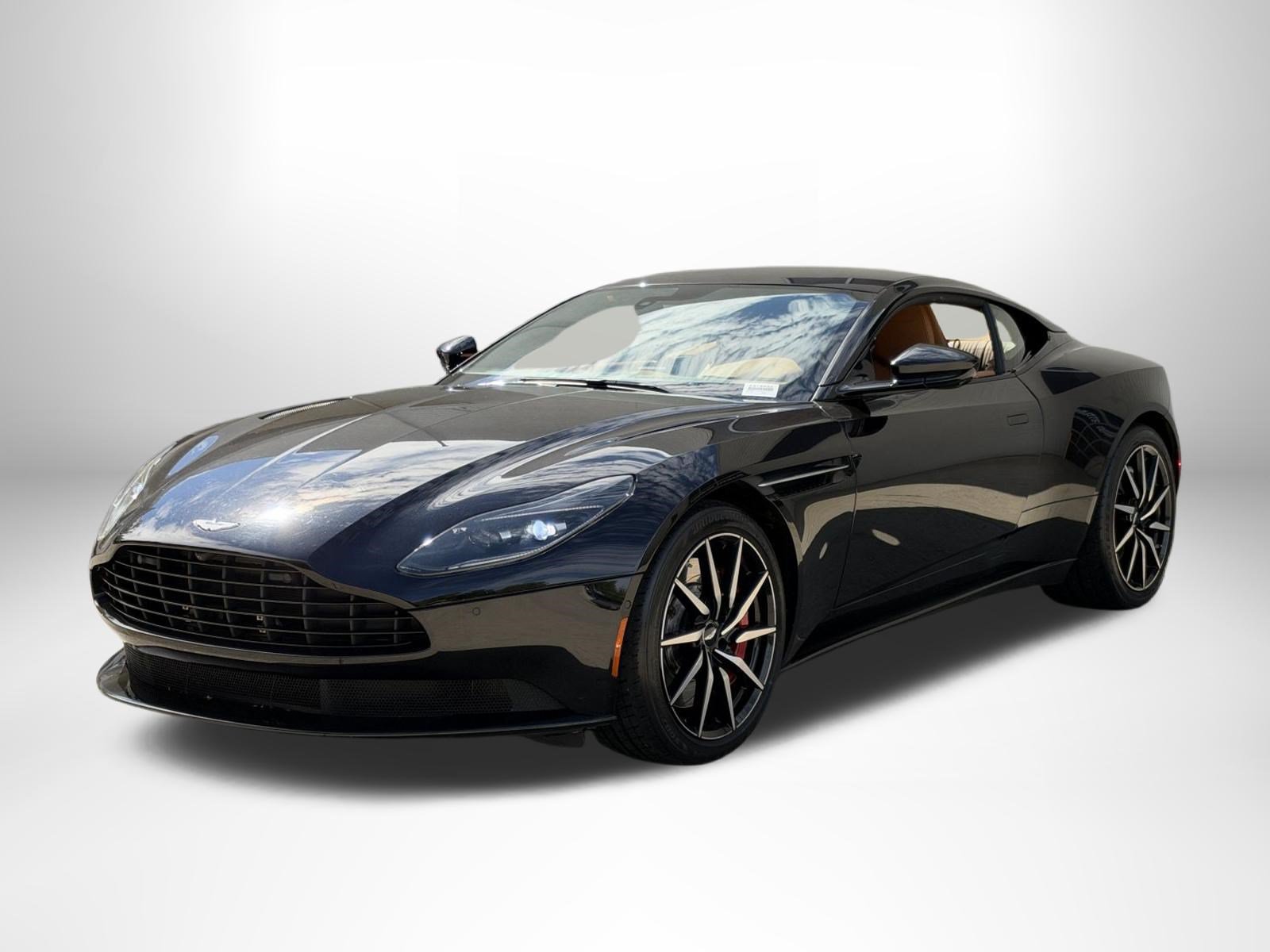 Used 2023 Aston Martin DB11 Coupe RWD image 17