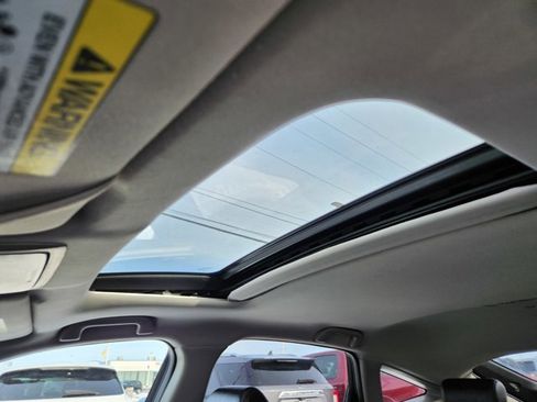 Used 2012 Honda Crosstour EX-L image 17