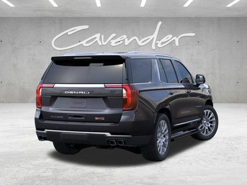 New 2026 GMC Yukon Denali w/ Denali Reserve Package AWD/4WD image 4