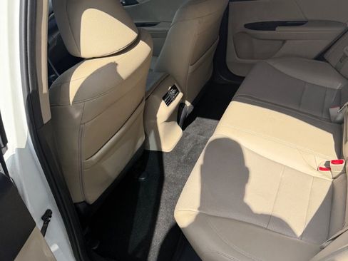 Used 2017 Honda Accord EX-L image 15