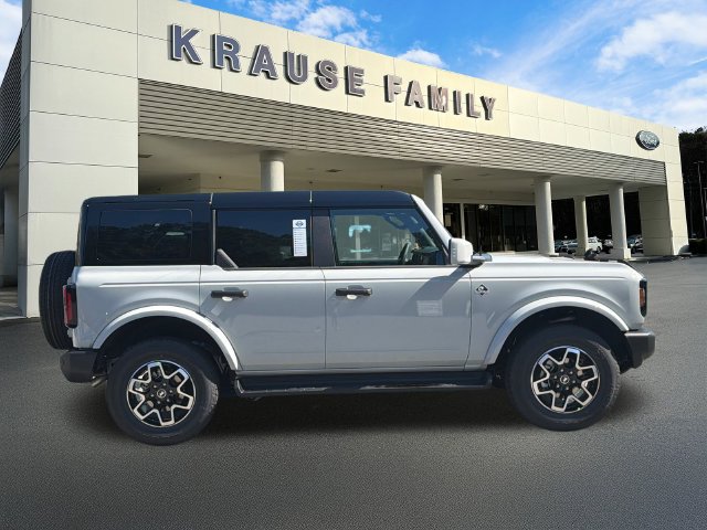 New 2026 Ford Bronco Outer Banks AWD/4WD image 9