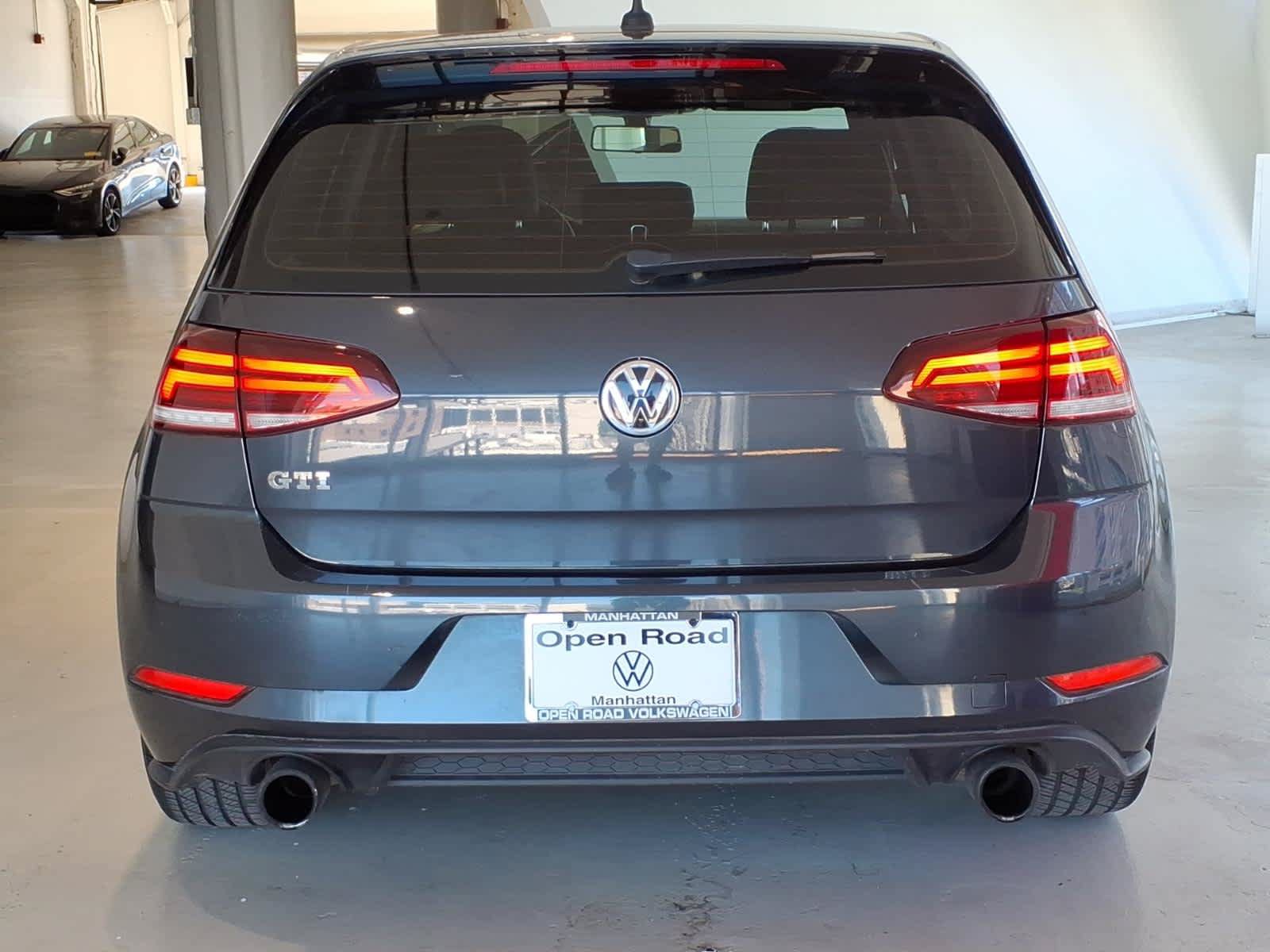 Used 2018 Volkswagen GTI SE w/ SE Leather Package FWD image 5