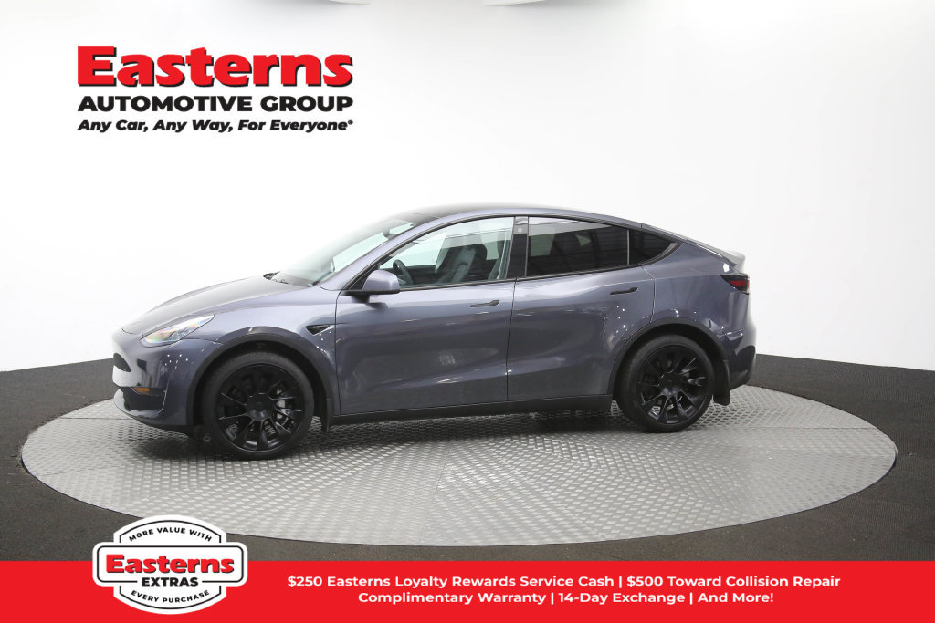 Used 2022 Tesla Model Y Long Range AWD/4WD image 55