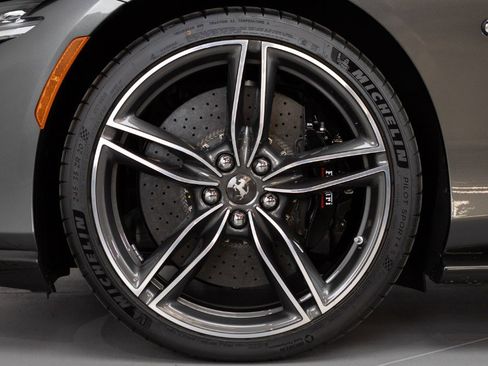 Used 2024 Ferrari Roma Spider image 20