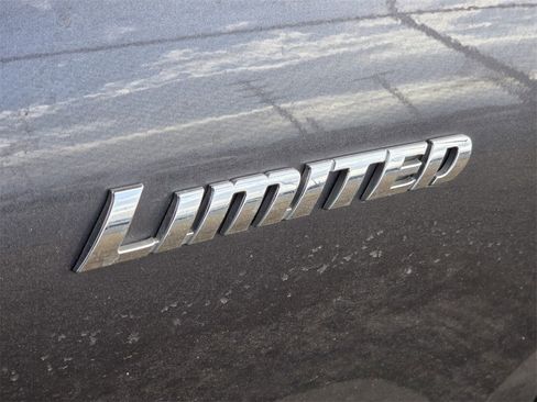 Used 2013 Toyota Highlander Limited image 6