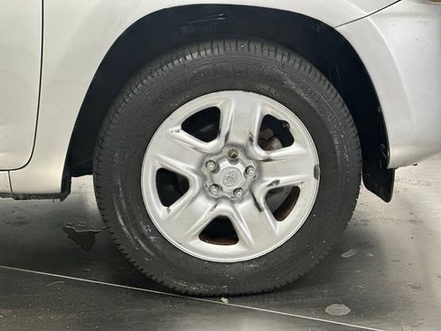 Used 2010 Toyota RAV4 2WD w/ Base L4 Extra Value Pkg image 24