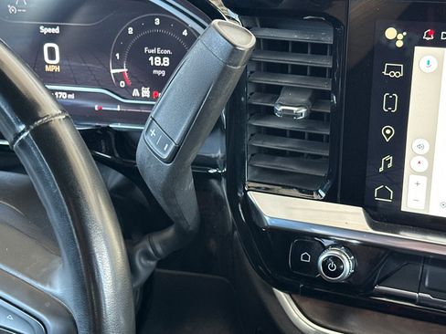 Used 2024 GMC Sierra 1500 SLT image 31