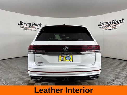 Used 2024 Volkswagen Atlas SEL Premium R-Line AWD/4WD image 7