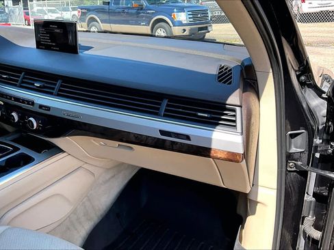 Used 2018 Audi Q7 2.0T Premium Plus AWD/4WD image 19