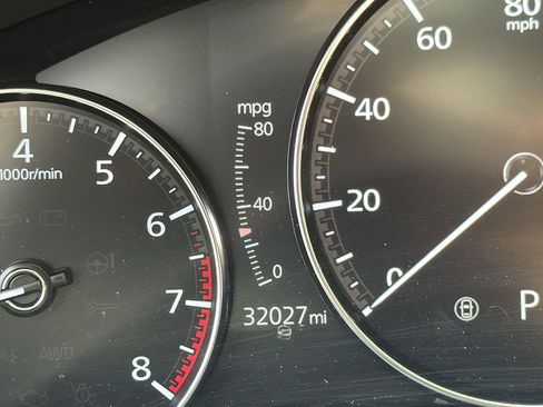 Used 2021 MAZDA MAZDA3 s image 11