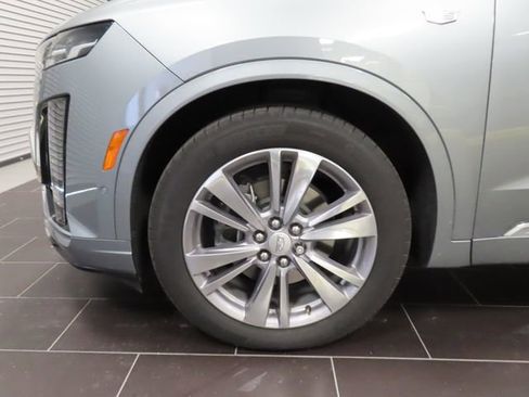 Certified 2024 Cadillac XT6 Premium Luxury w/ Technology Package FWD image 15