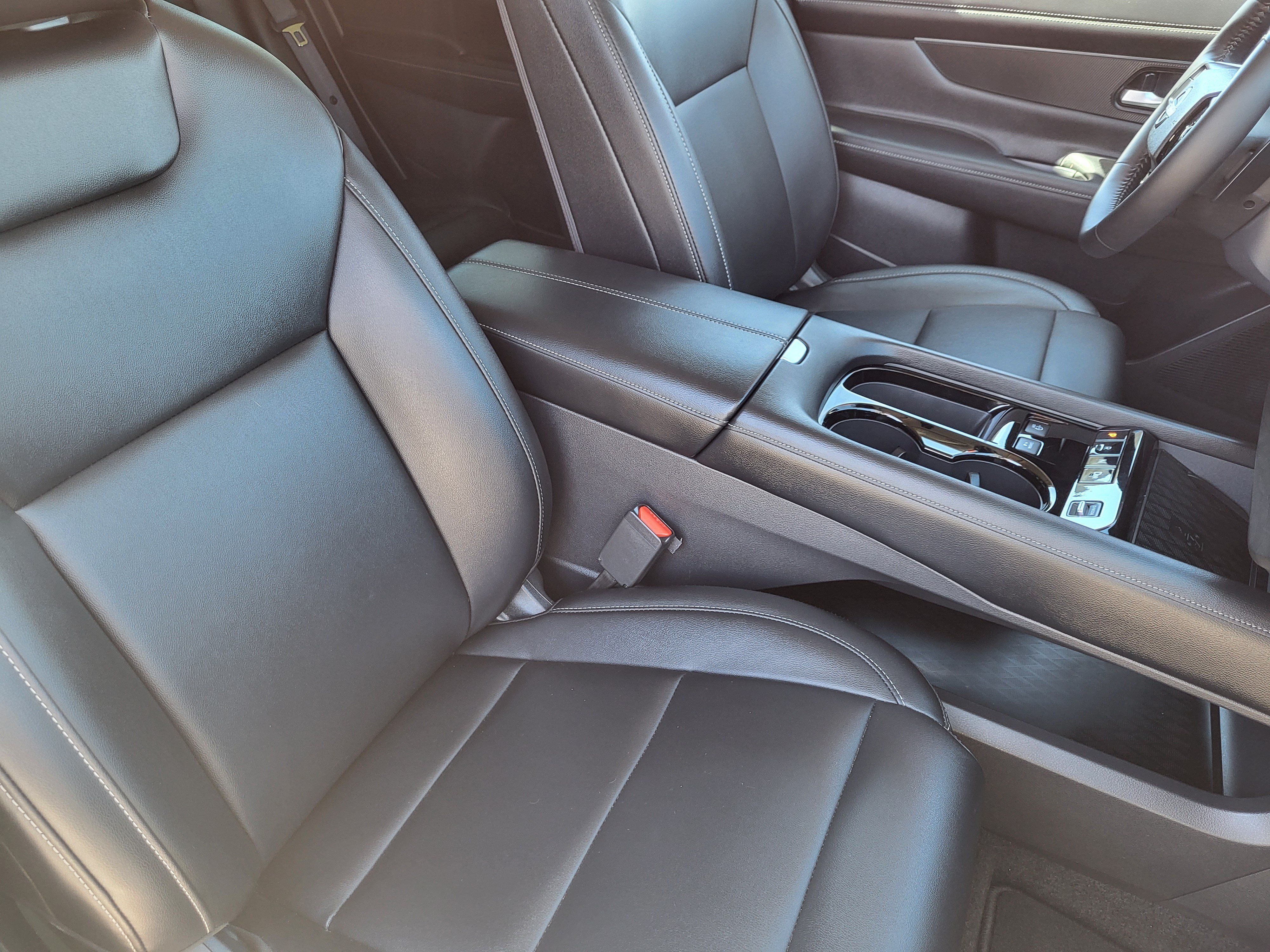 Certified 2025 Nissan Murano SV AWD/4WD image 15