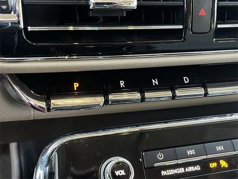 Used 2022 Lincoln Navigator Reserve image 22