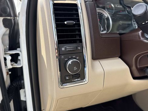 Used 2018 RAM 2500 Laramie w/ Convenience Group AWD/4WD image 20