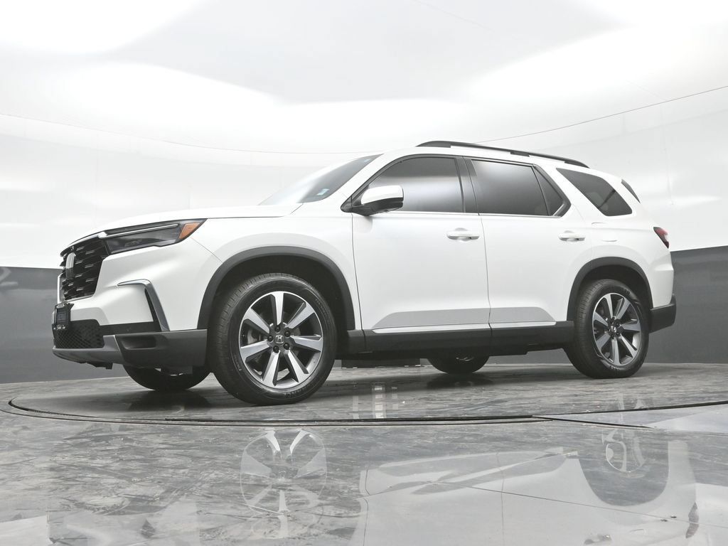 Used 2023 Honda Pilot Elite image 30