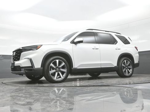 Used 2023 Honda Pilot Elite image 30