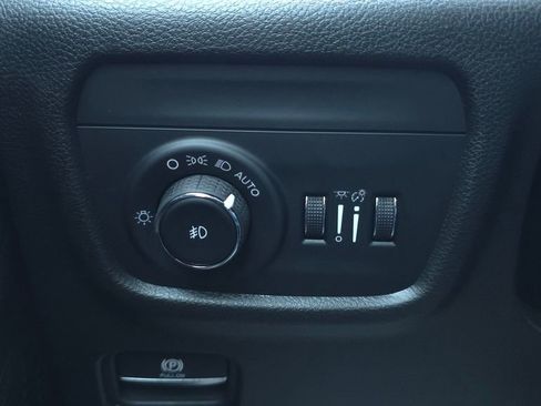 New 2025 Jeep Grand Cherokee Limited w/ Black Appearance Package AWD/4WD image 30