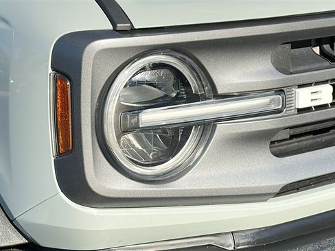 Used 2021 Ford Bronco Big Bend w/ Sasquatch Package image 4