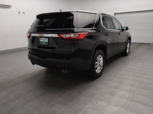 Used 2020 Chevrolet Traverse LS FWD image 9