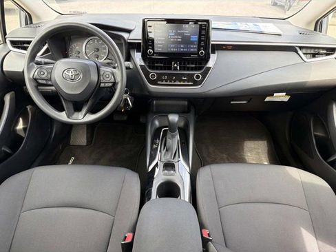 Certified 2022 Toyota Corolla LE FWD image 19