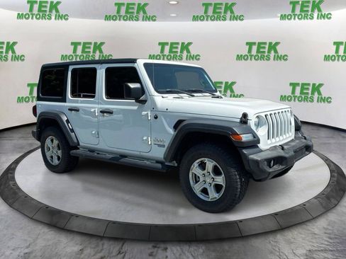 Used 2019 Jeep Wrangler Unlimited Sport S AWD/4WD image 2