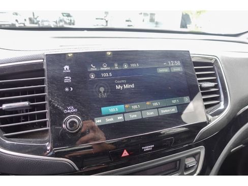 Used 2021 Honda Pilot Black Edition image 15