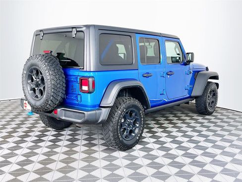 Used 2023 Jeep Wrangler Unlimited w/ Cold Weather Group AWD/4WD image 9