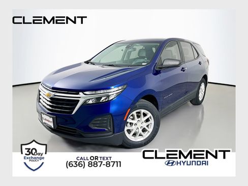 Used 2022 Chevrolet Equinox LS FWD image 1