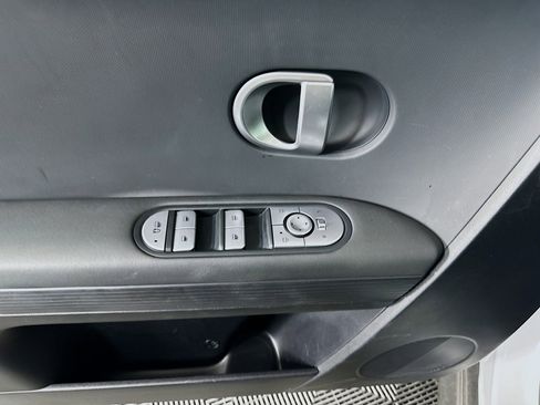 Used 2024 Hyundai Ioniq 5 SEL image 15