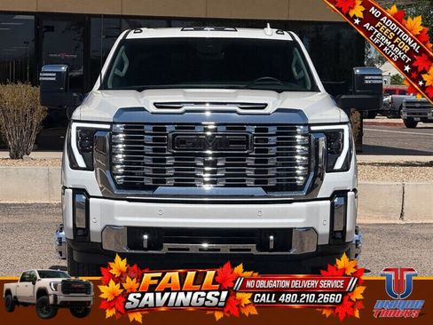 Used 2024 GMC Sierra 3500 Denali w/ Denali Reserve Package AWD/4WD image 2