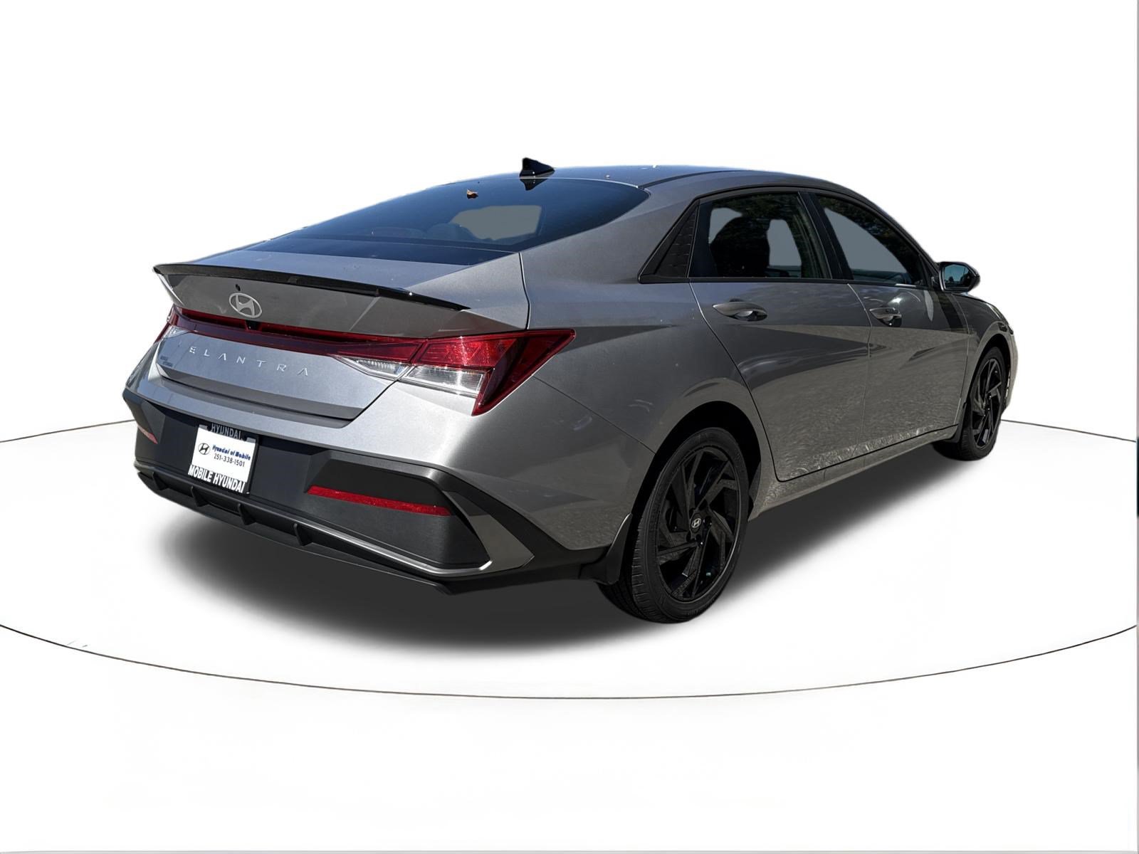 Certified 2026 Hyundai Elantra Sport FWD image 3