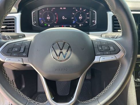 Used 2023 Volkswagen Atlas Cross Sport SE w/ Panoramic Sunroof Package FWD image 20