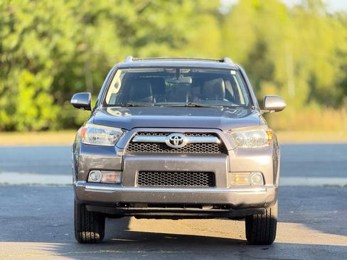 Used 2010 Toyota 4Runner SR5 AWD/4WD image 23