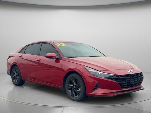 Used 2022 Hyundai Elantra Blue FWD image 8