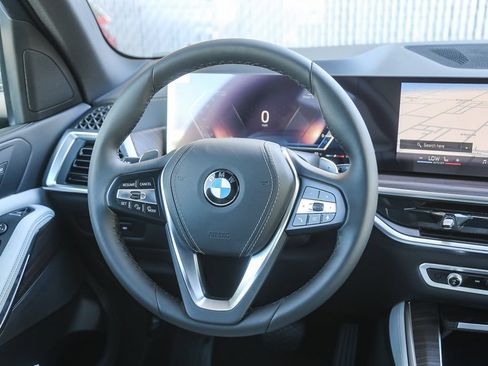 Used 2026 BMW X5 sDrive40i RWD image 12