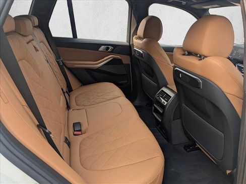 Used 2024 BMW X5 xDrive40i w/ Premium Package AWD/4WD image 22