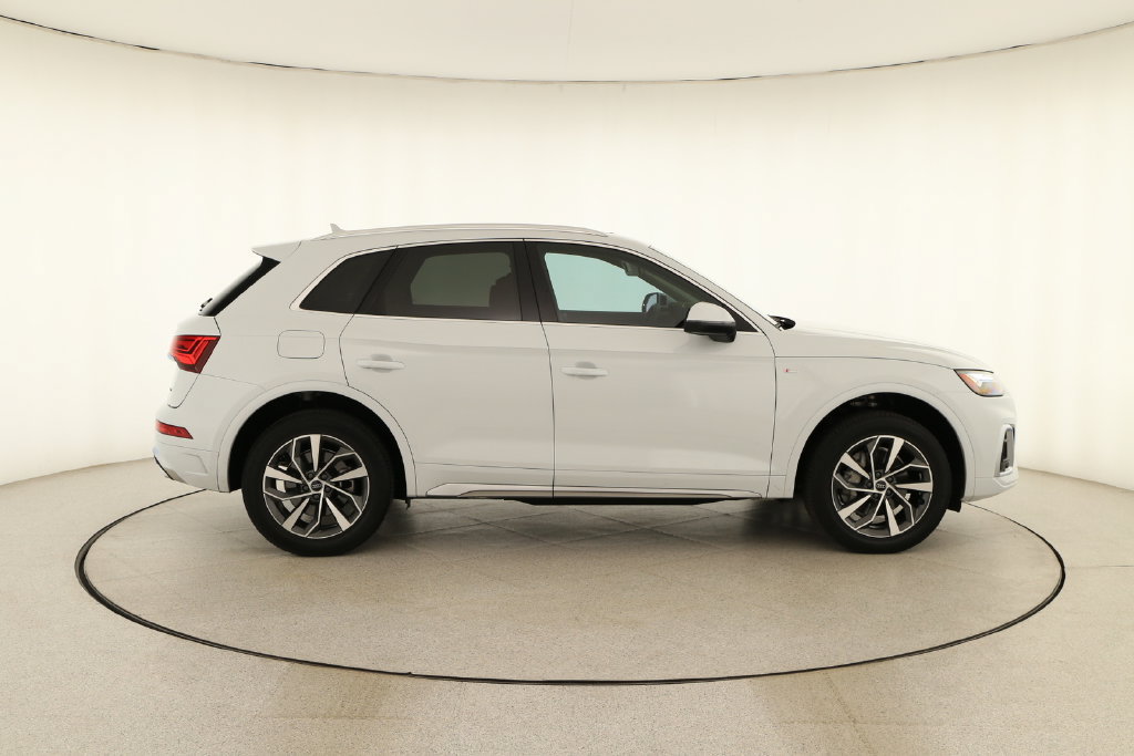 Certified 2023 Audi Q5 2.0T Premium Plus AWD/4WD image 8