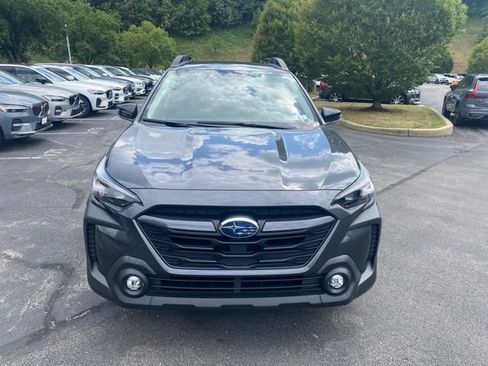 Used 2024 Subaru Outback Premium AWD/4WD image 2