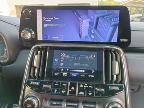 Used 2022 Lexus LX 600 F Sport w/ Accessory Package (Z1) AWD/4WD image 8